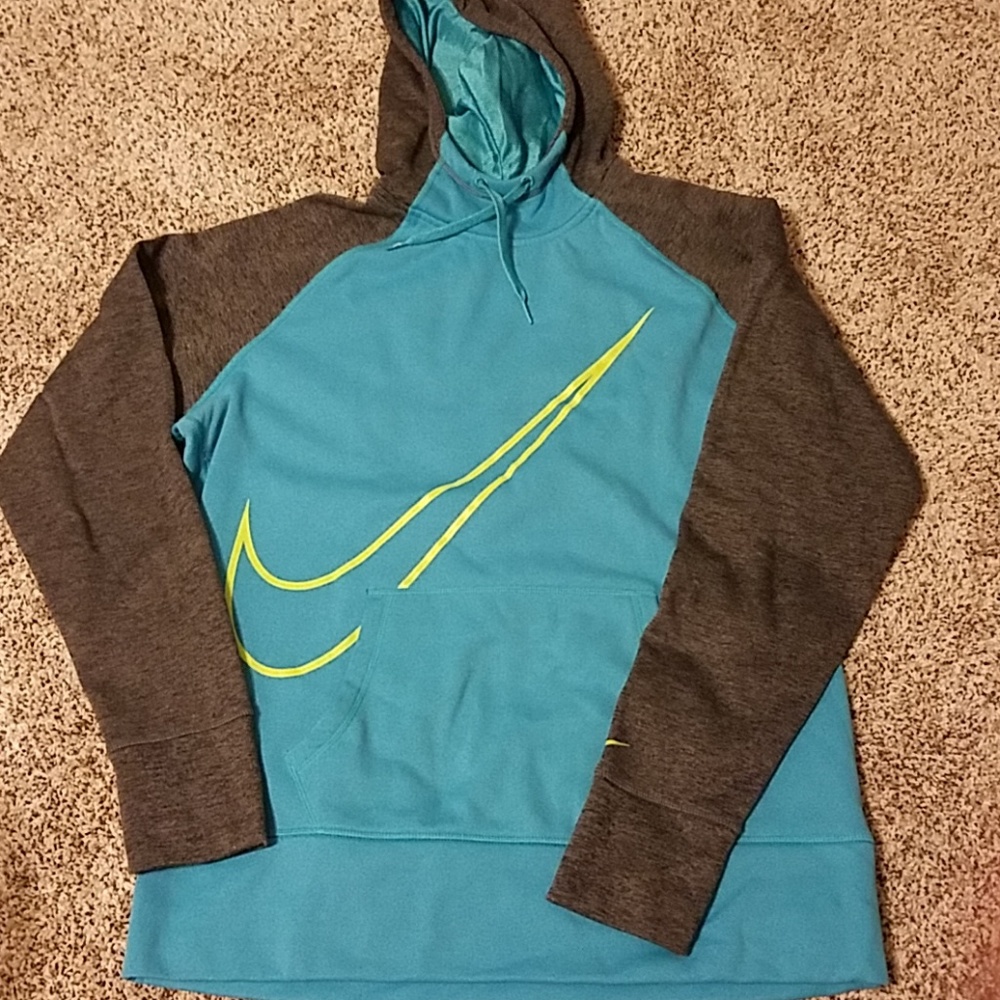 Nike Therma Fit